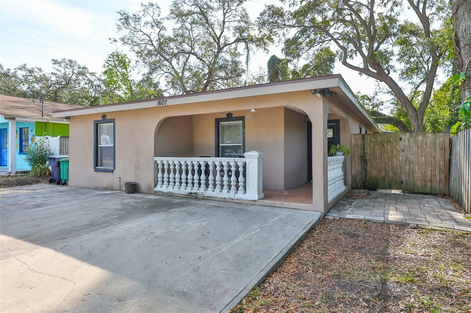 Property Photo:  1607 E Louisiana Avenue  FL 33610 