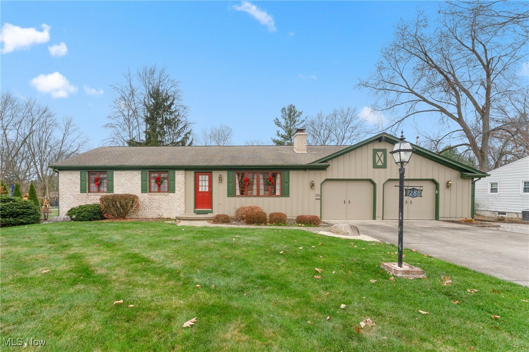 Property Photo:  7288 Clovermeade Avenue  OH 44514 