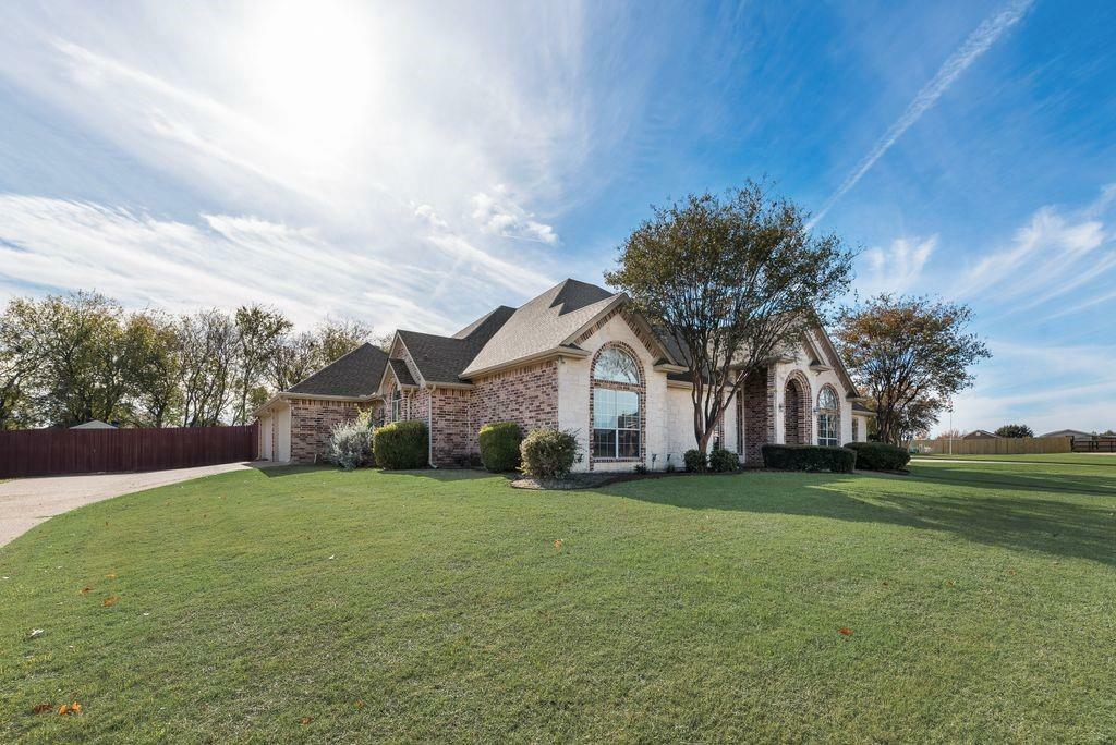 Property Photo:  7220 Colwell Drive  TX 76065 