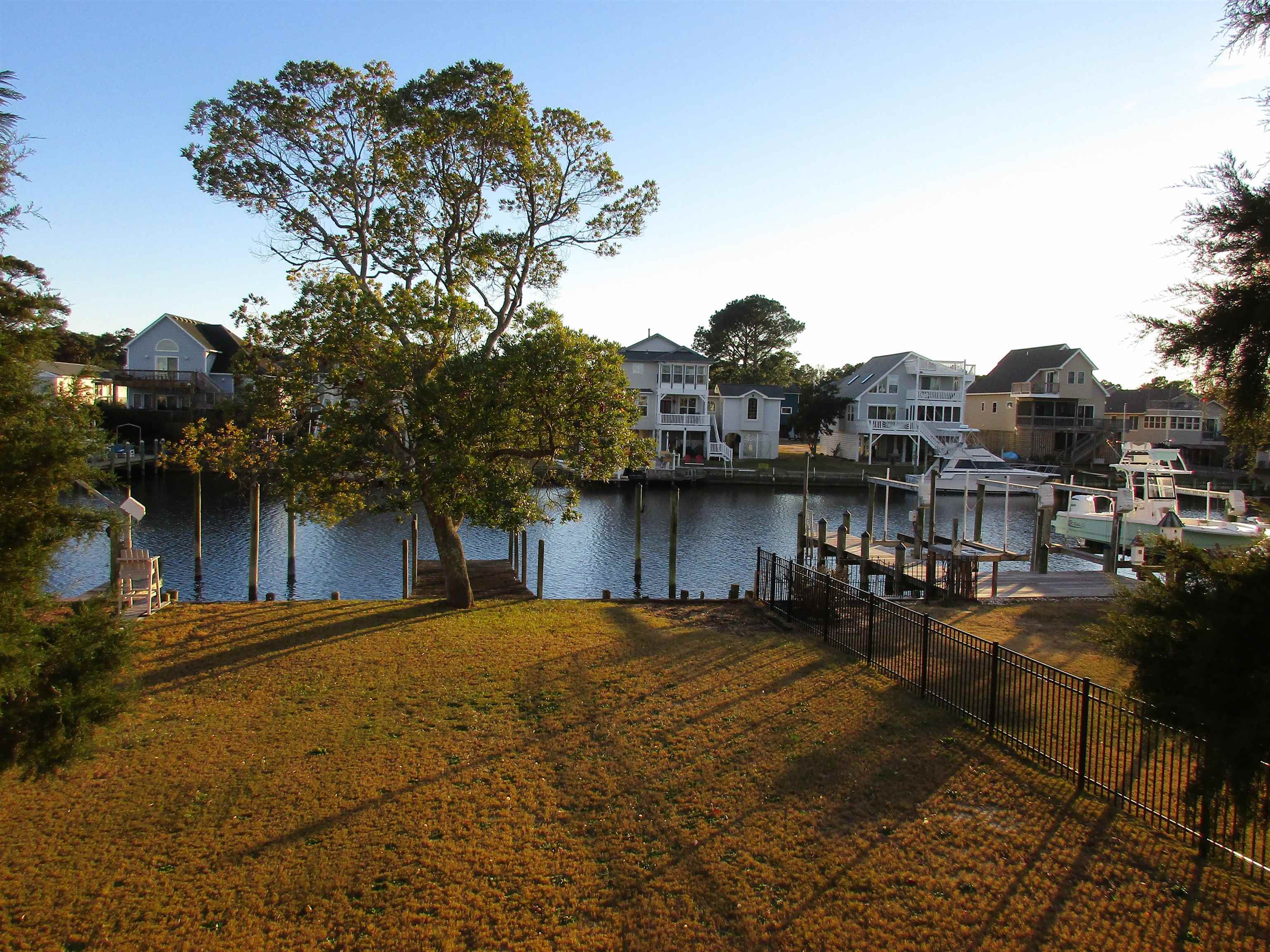 Property Photo:  223 Broadbay Drive  NC 27948-8668 