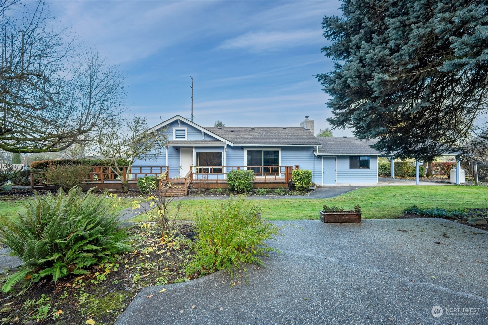 Property Photo:  525  Central Avenue S  WA 98589 