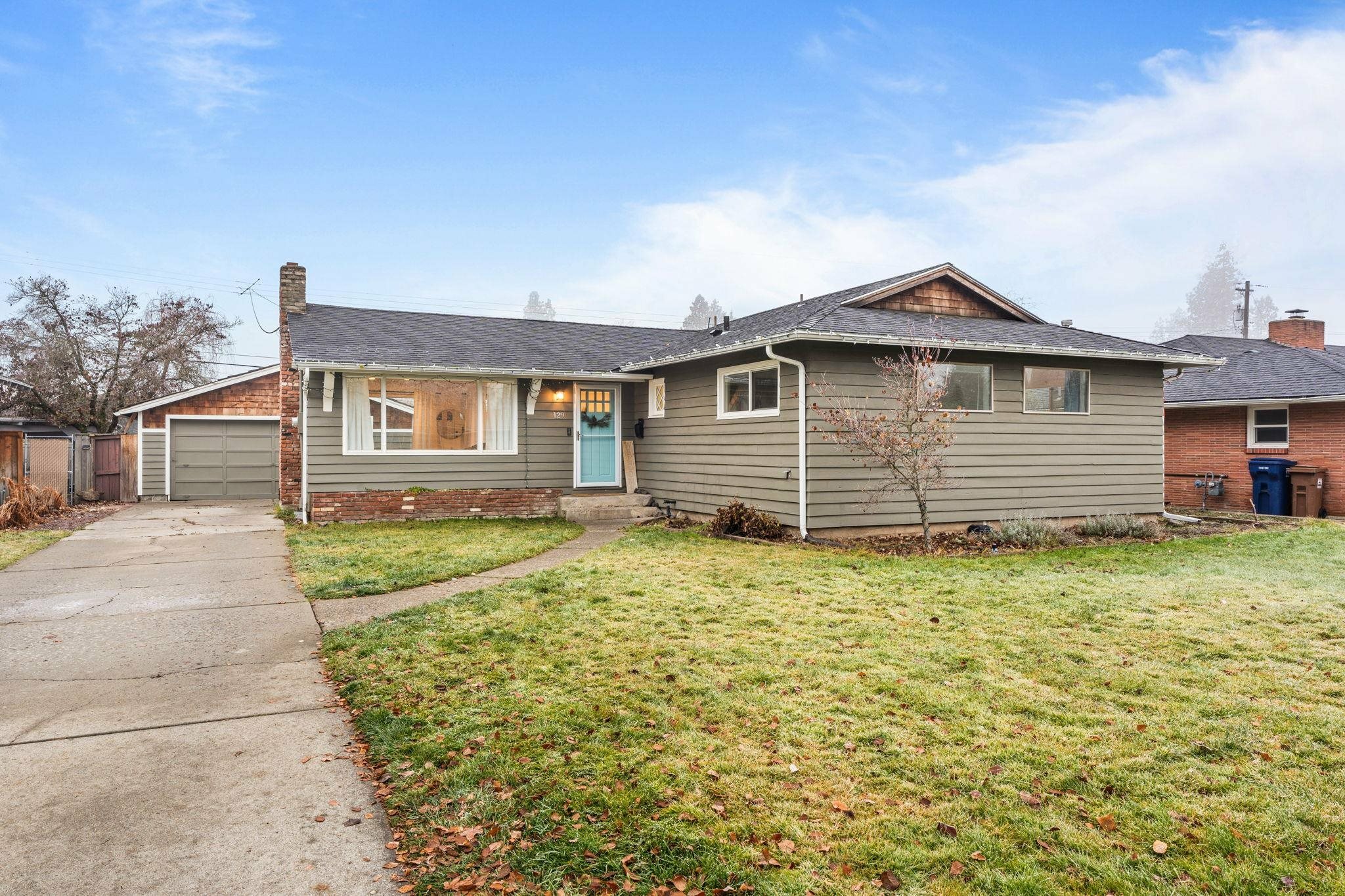 Property Photo:  129 W 39th Ave  WA 99203 