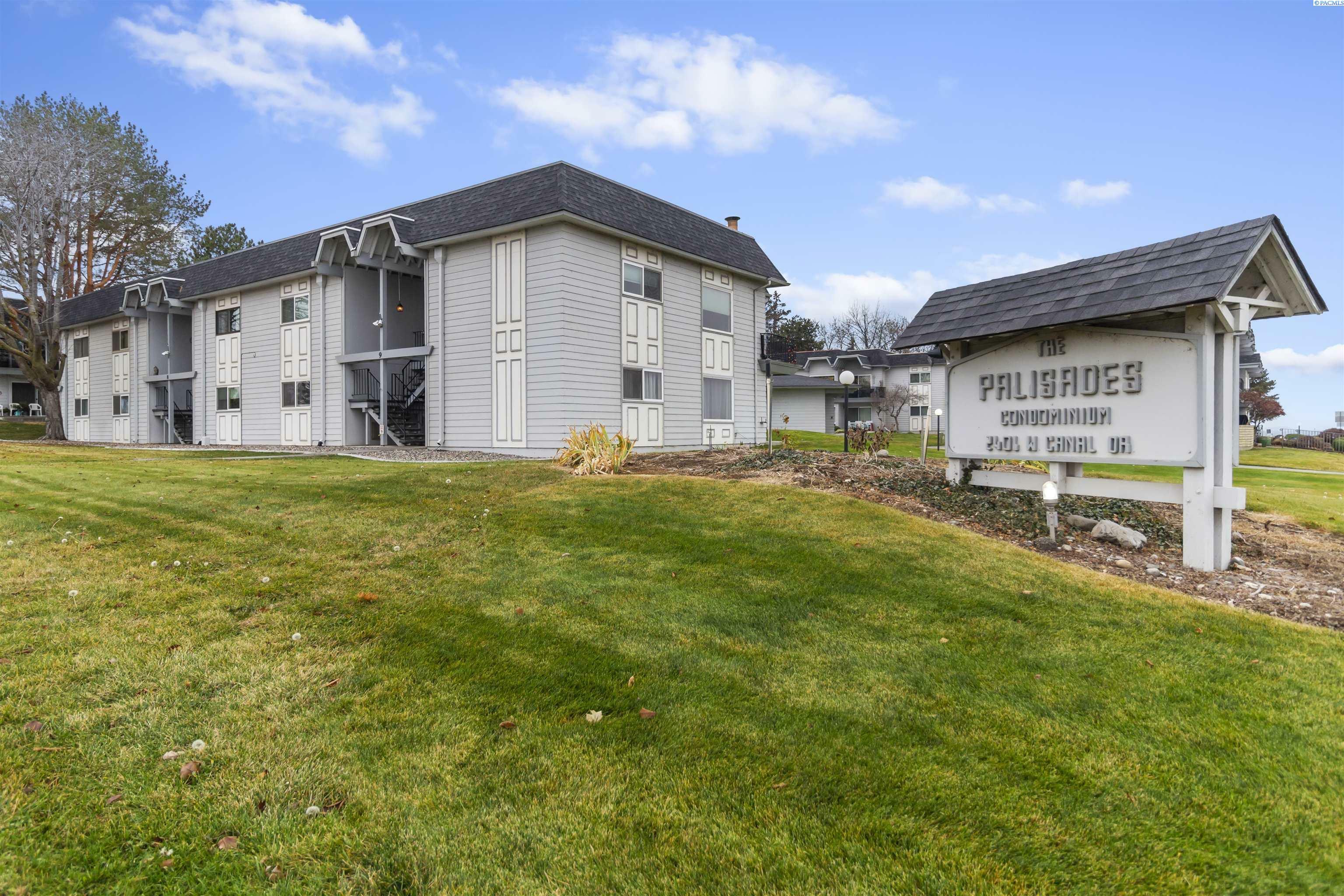 Property Photo:  2401 W Canal Dr  5D  WA 99336 