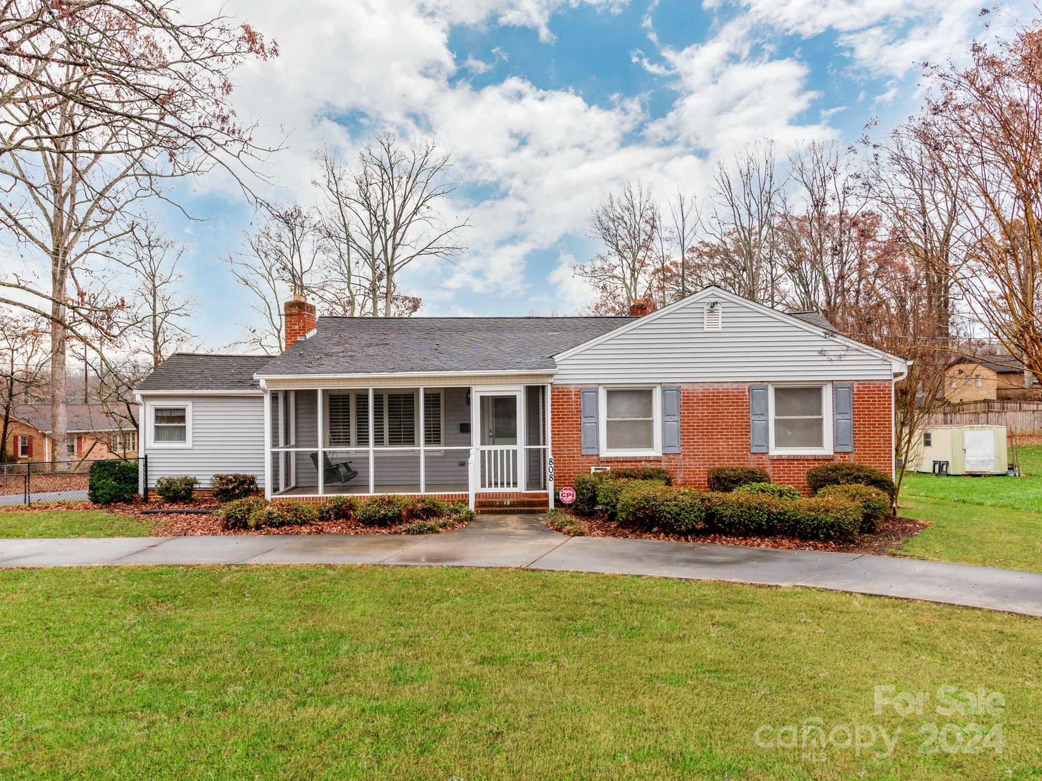 Property Photo: 808 Linwood Road NC 28086