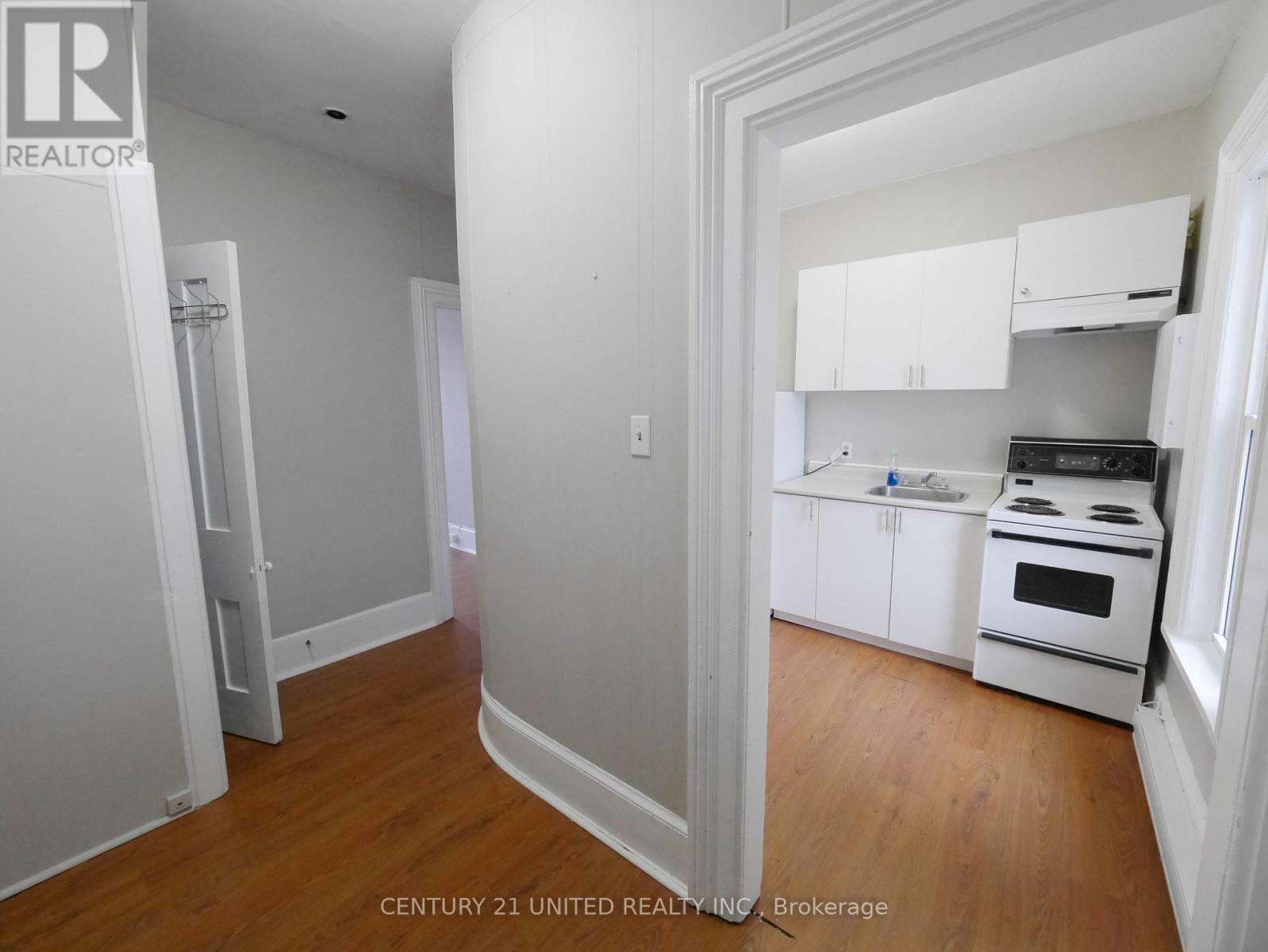 Property Photo:  373A Queen Street  ON K9H 3J7 