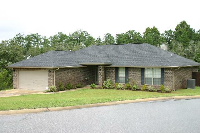 Property Photo:  302 Gauntlet Drive  FL 32539 