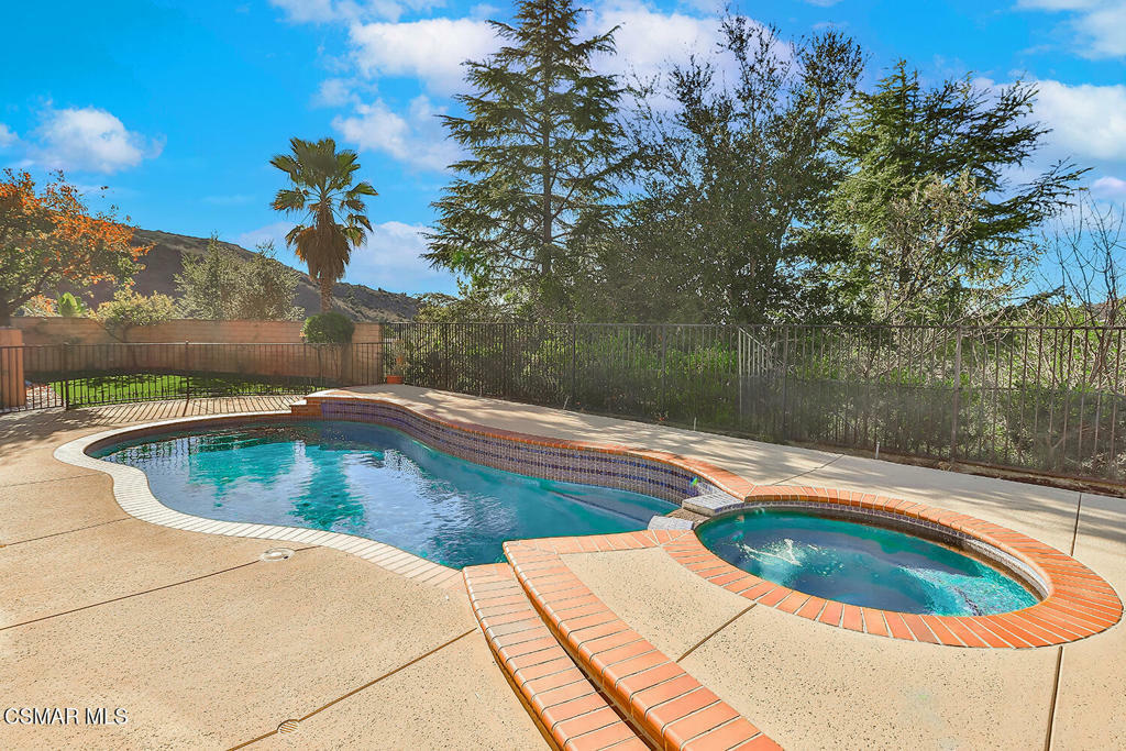 Property Photo:  3327 Olivegrove Place  CA 91362 