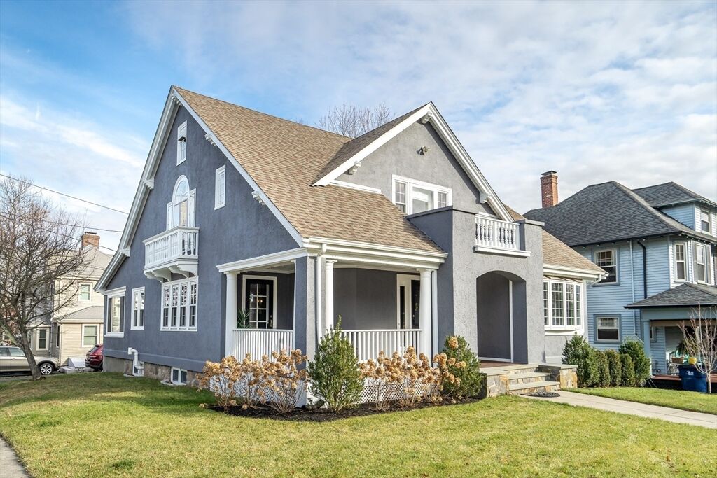 Property Photo:  29 Richwood Street  MA 02132 