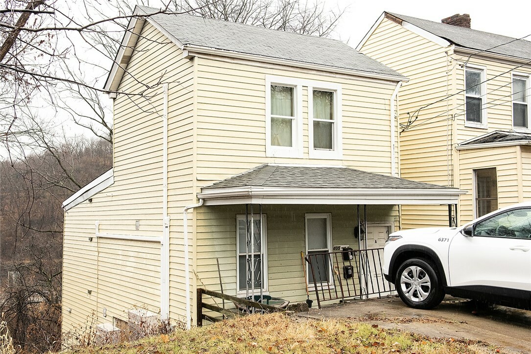 Property Photo:  405 Alger St  PA 15207 