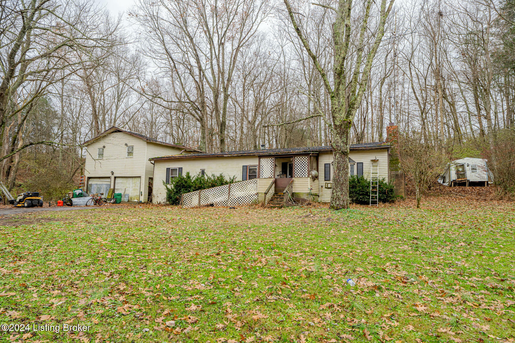 Property Photo:  1795 Simpson Creek Rd  KY 40008 