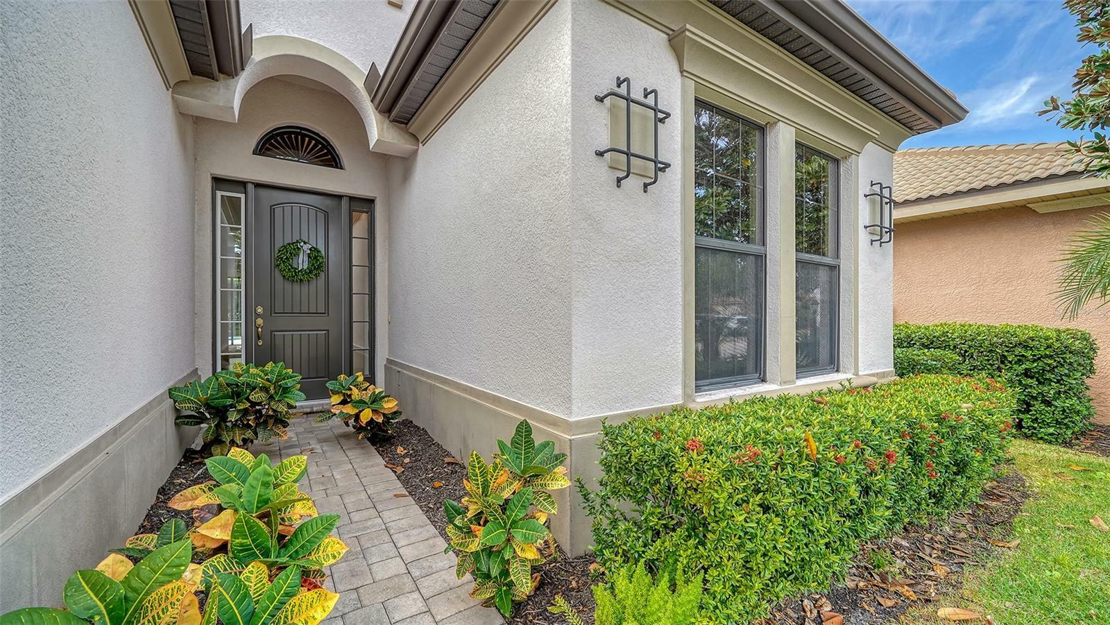 Property Photo:  7848 Valderrama Way  FL 34202 