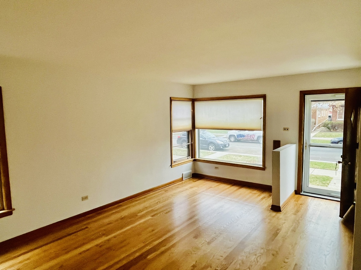 Property Photo:  7724 W Birchwood Avenue  IL 60631 