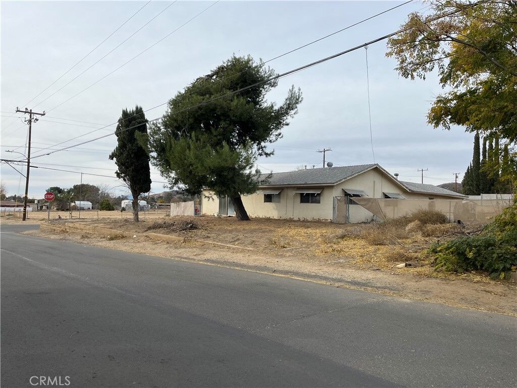 Property Photo:  10590 Winesap Avenue  CA 92223 