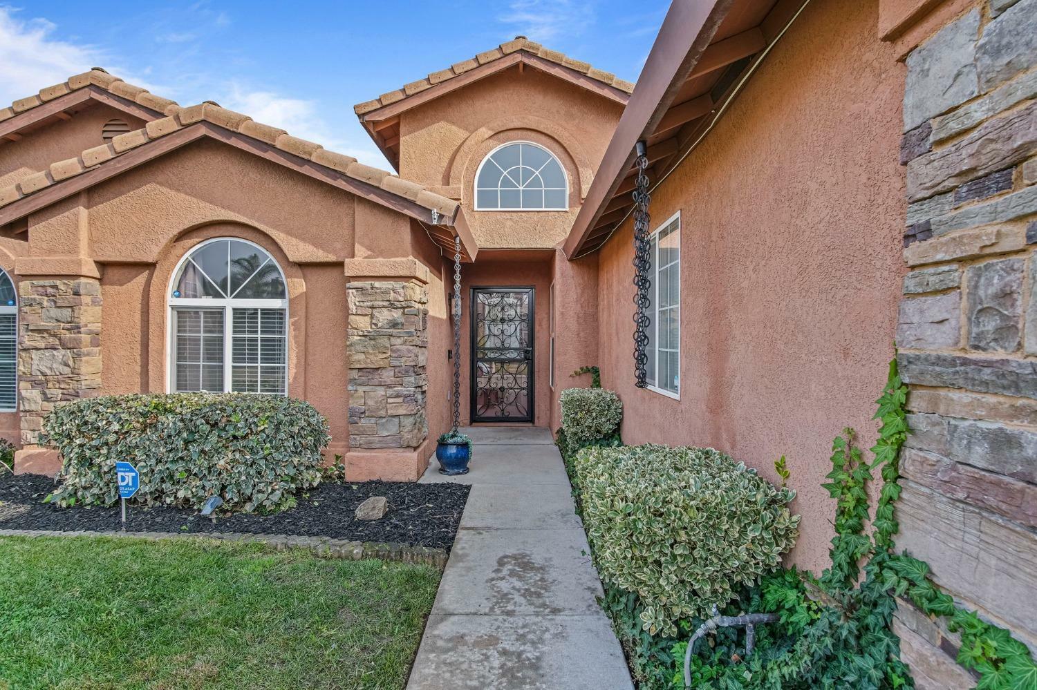 Property Photo:  901 Lariat Loop  CA 95632 