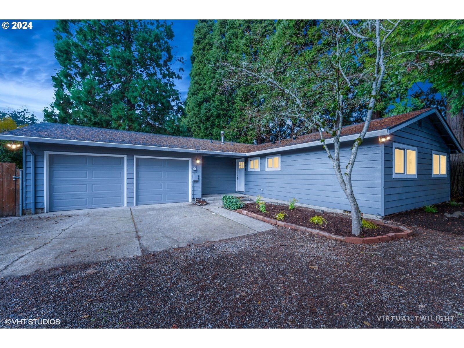 Property Photo:  775 SE 40th Ave  OR 97123 