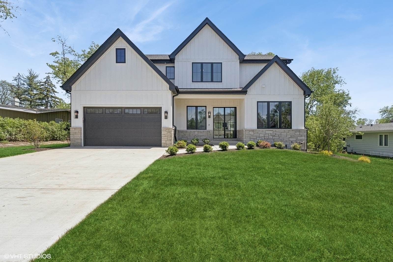 Property Photo: 5545 S Stough Street IL 60521