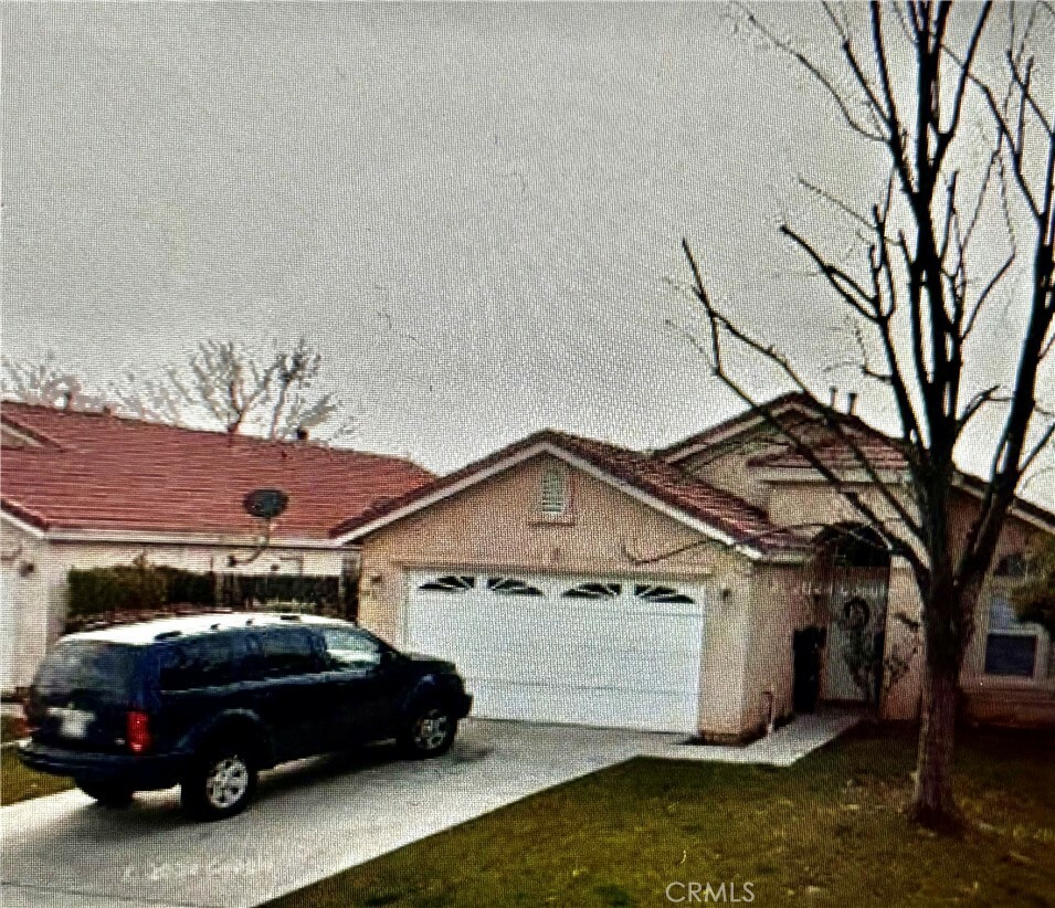 8711 Winlock Street  Bakersfield CA 93312 photo