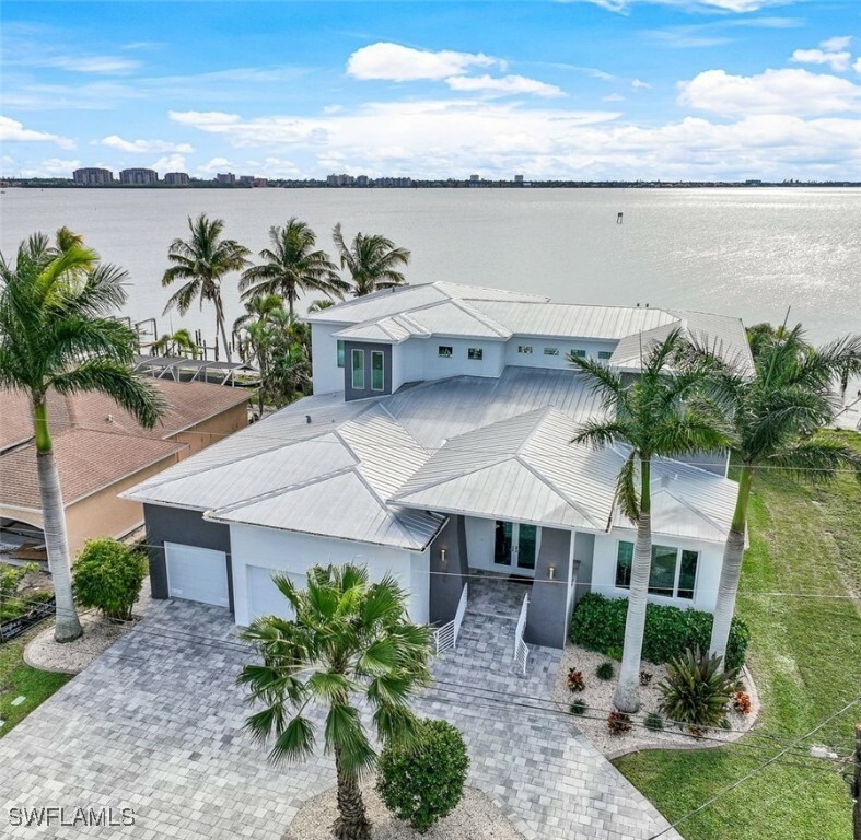 1018 Dolphin Drive  Cape Coral FL 33904 photo