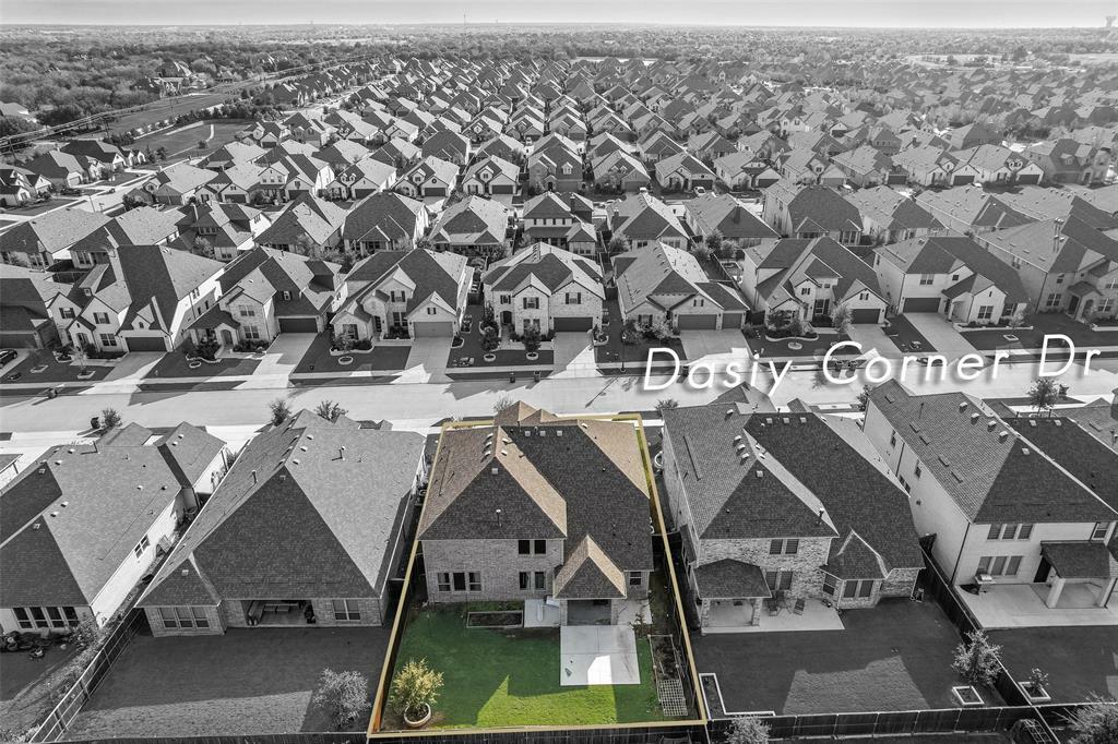 Property Photo: 1628 Daisy Corner Drive TX 75078