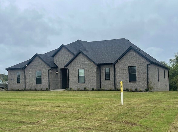 Property Photo: 999 Noah Street AR 72703