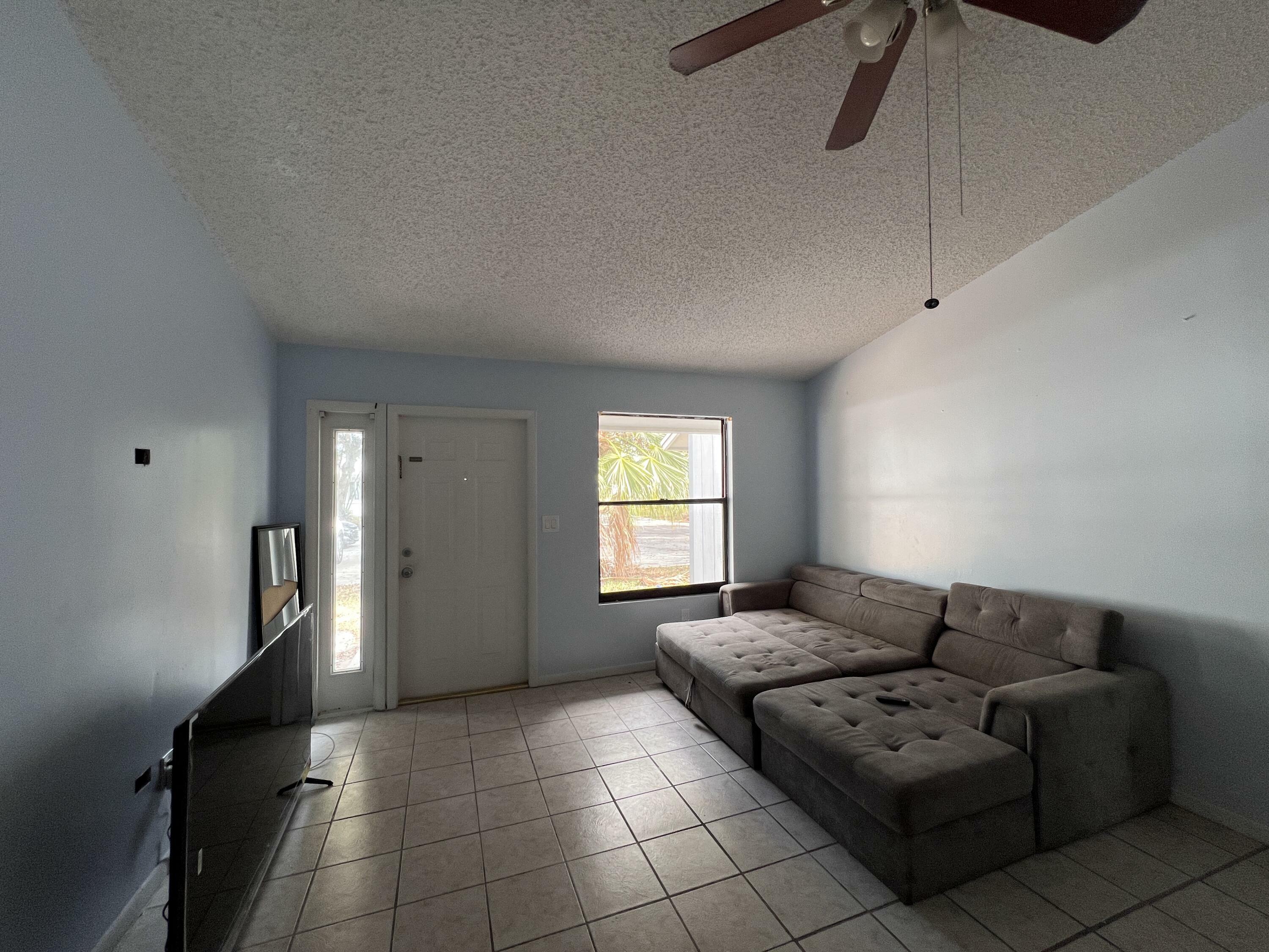 Property Photo:  3823 E Woodridge Terrace  FL 33461 