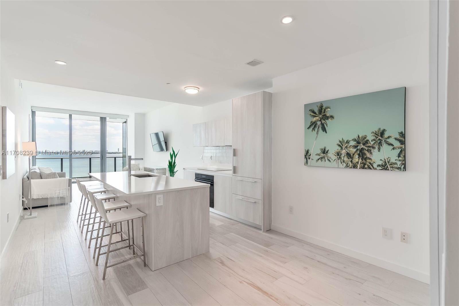 Property Photo: 480 NE 31st St 1503 FL 33137