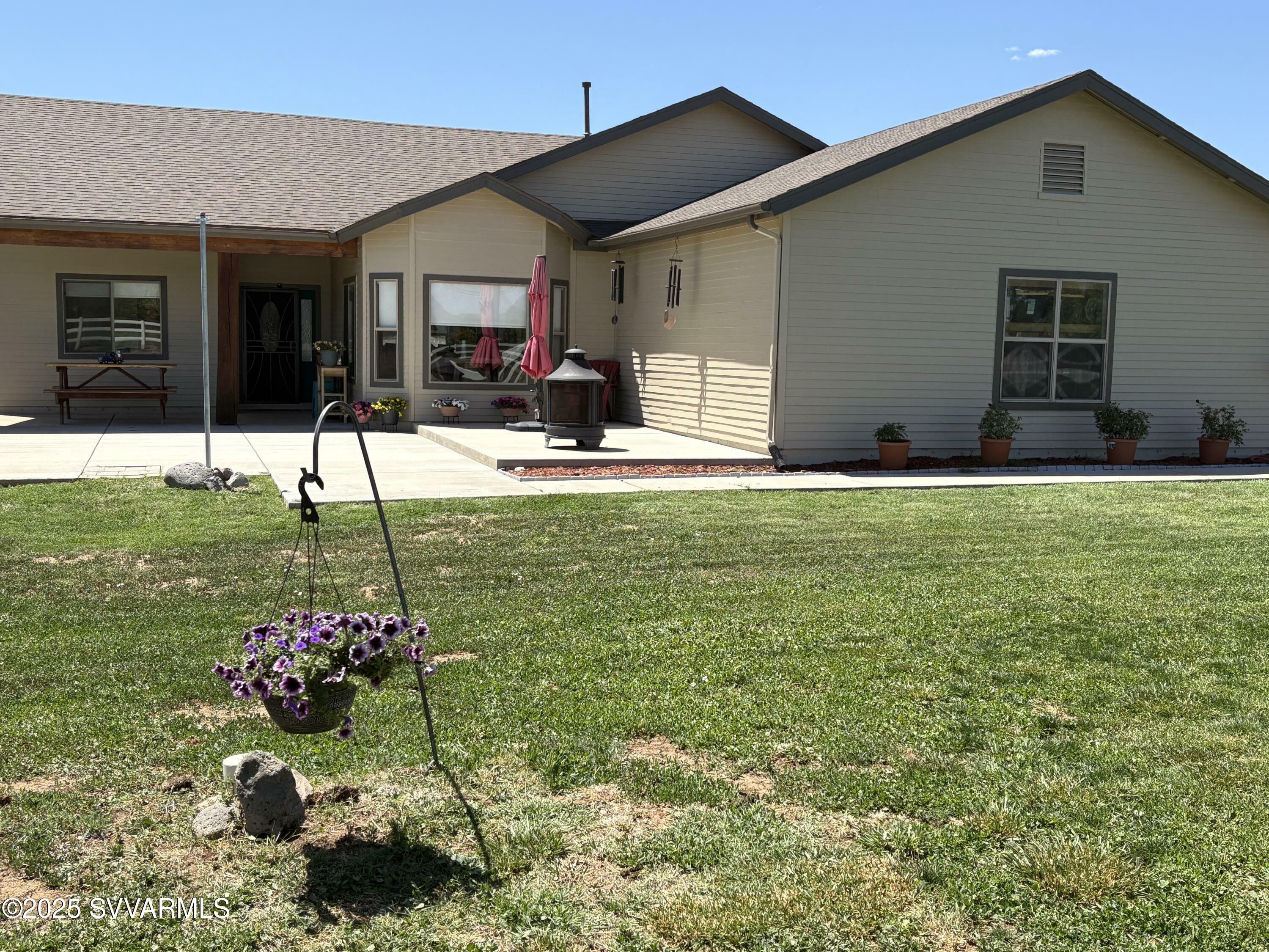 Property Photo: 455 E Flint Knap Way AZ 86322