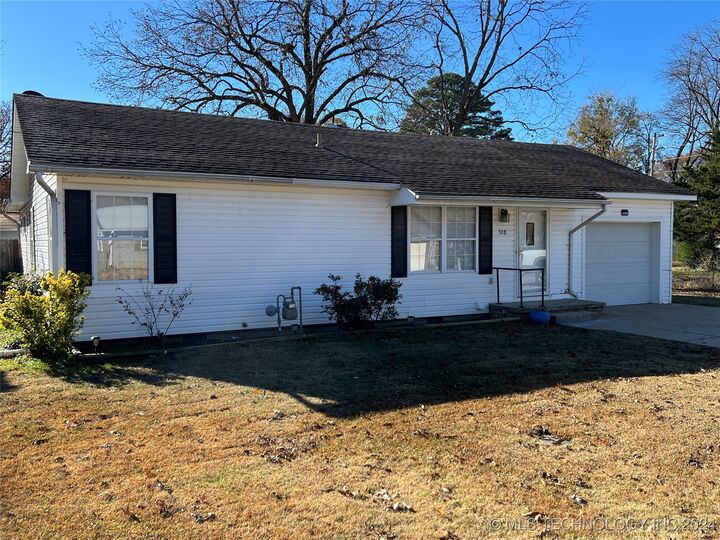 308 E Redwood Avenue  Sallisaw OK 74955 photo