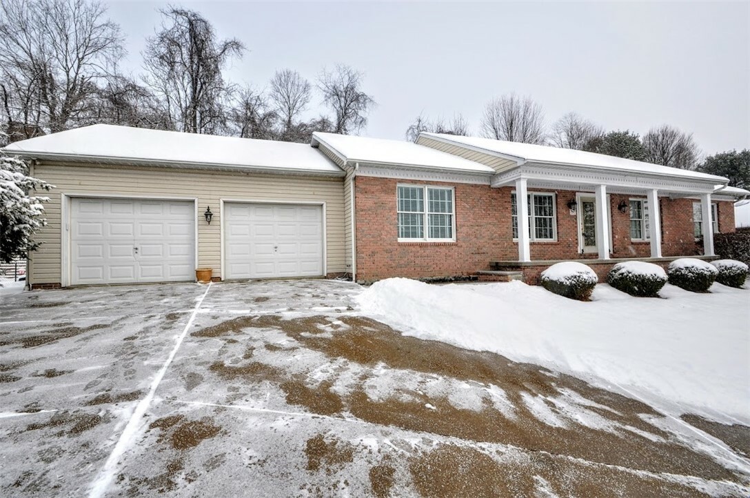 Property Photo:  56 Manor Rd  PA 15033 