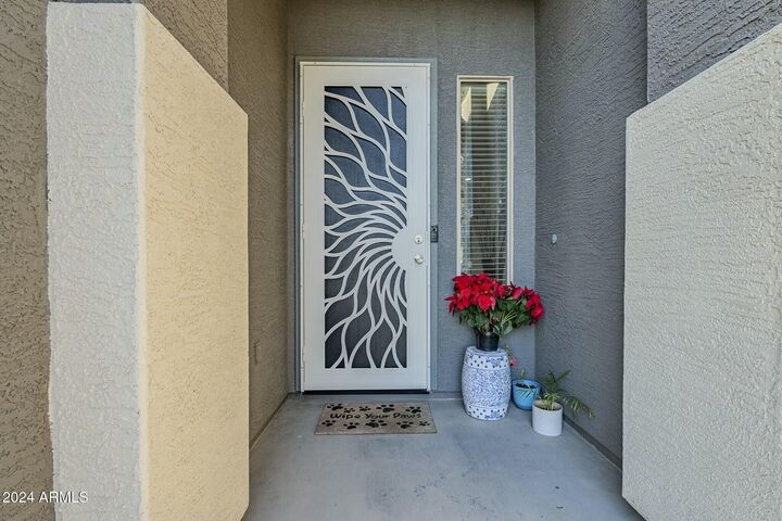 Property Photo: 1792 W Loemann Drive AZ 85144