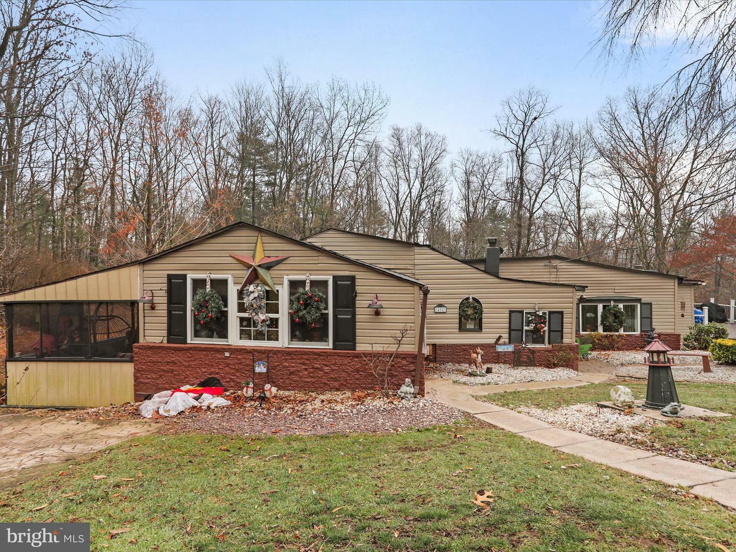 Property Photo:  14983 Mountain Green Road  PA 17271 