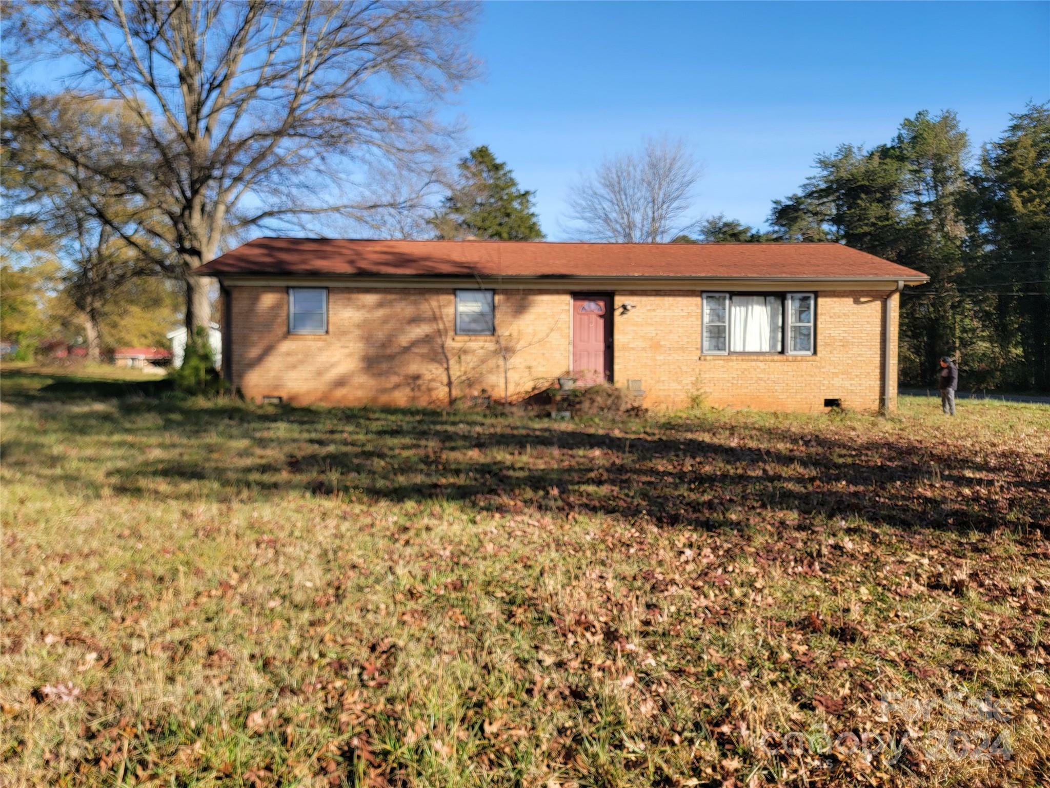 Property Photo:  2449 Hillside Drive 21-24  NC 28658 