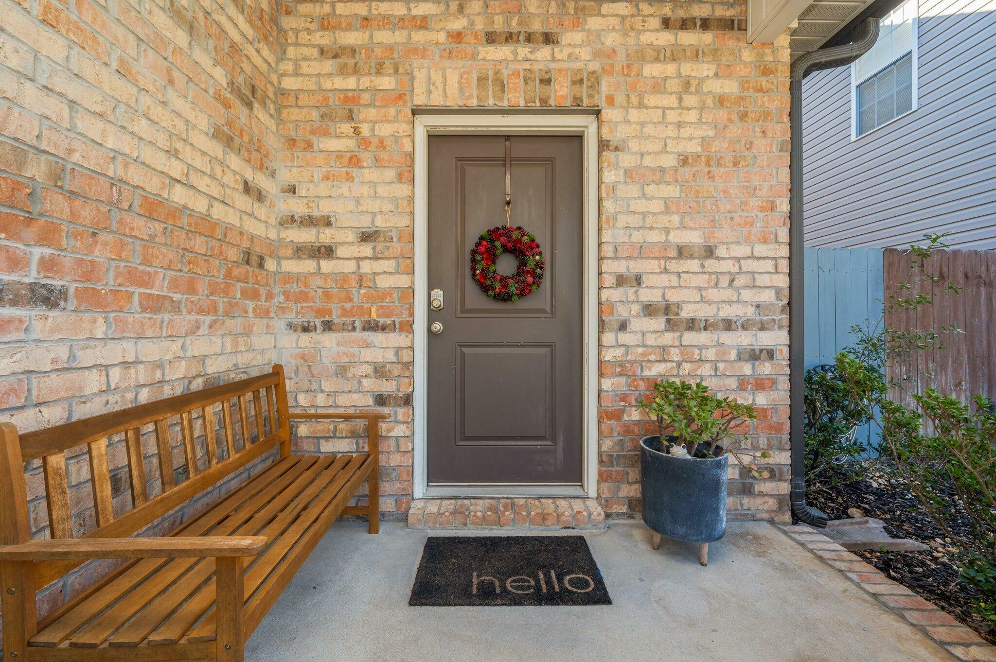Property Photo: 1305 Finck Road FL 32578
