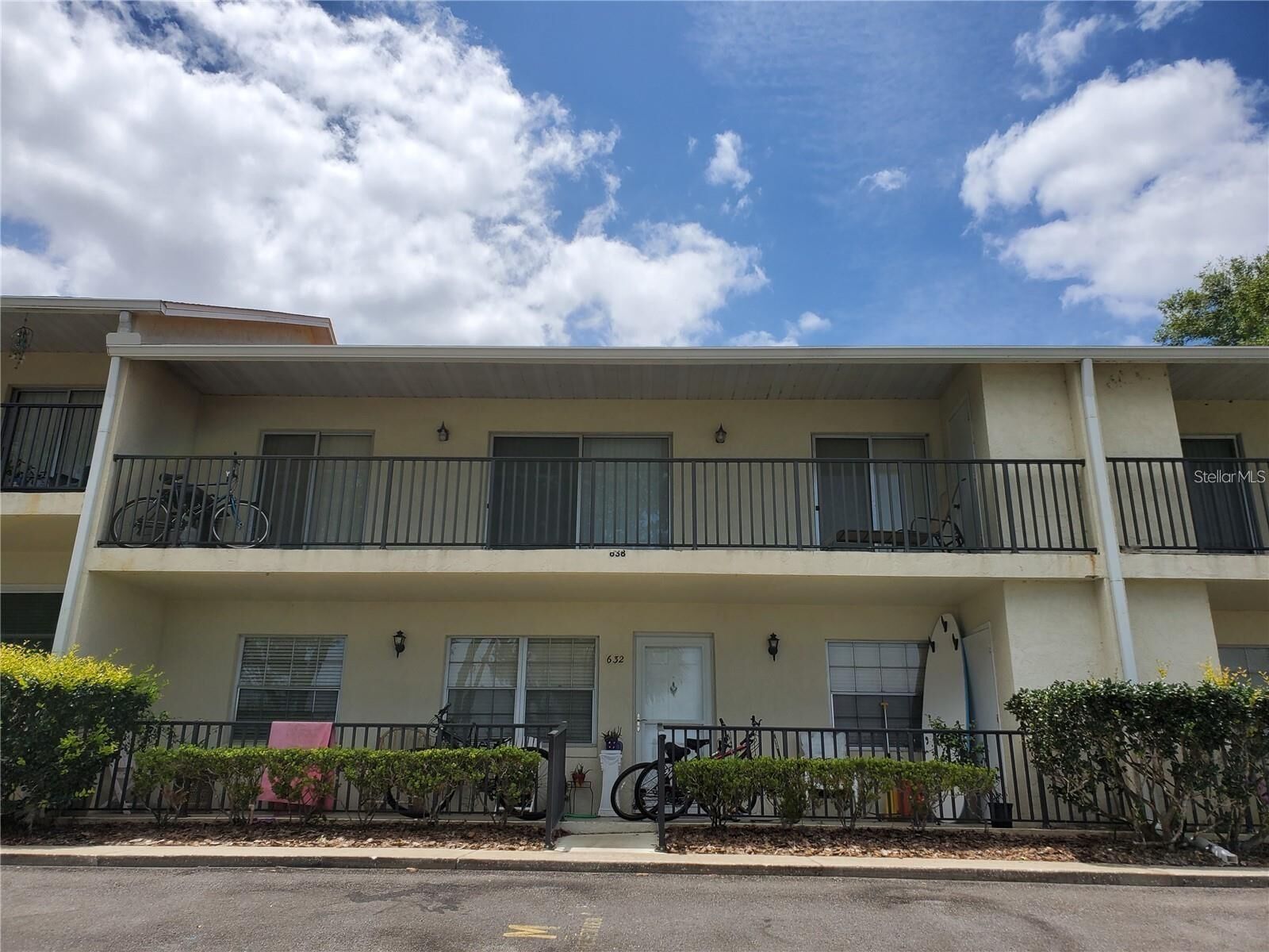 Property Photo:  668 W Osceola St 205  FL 34711 