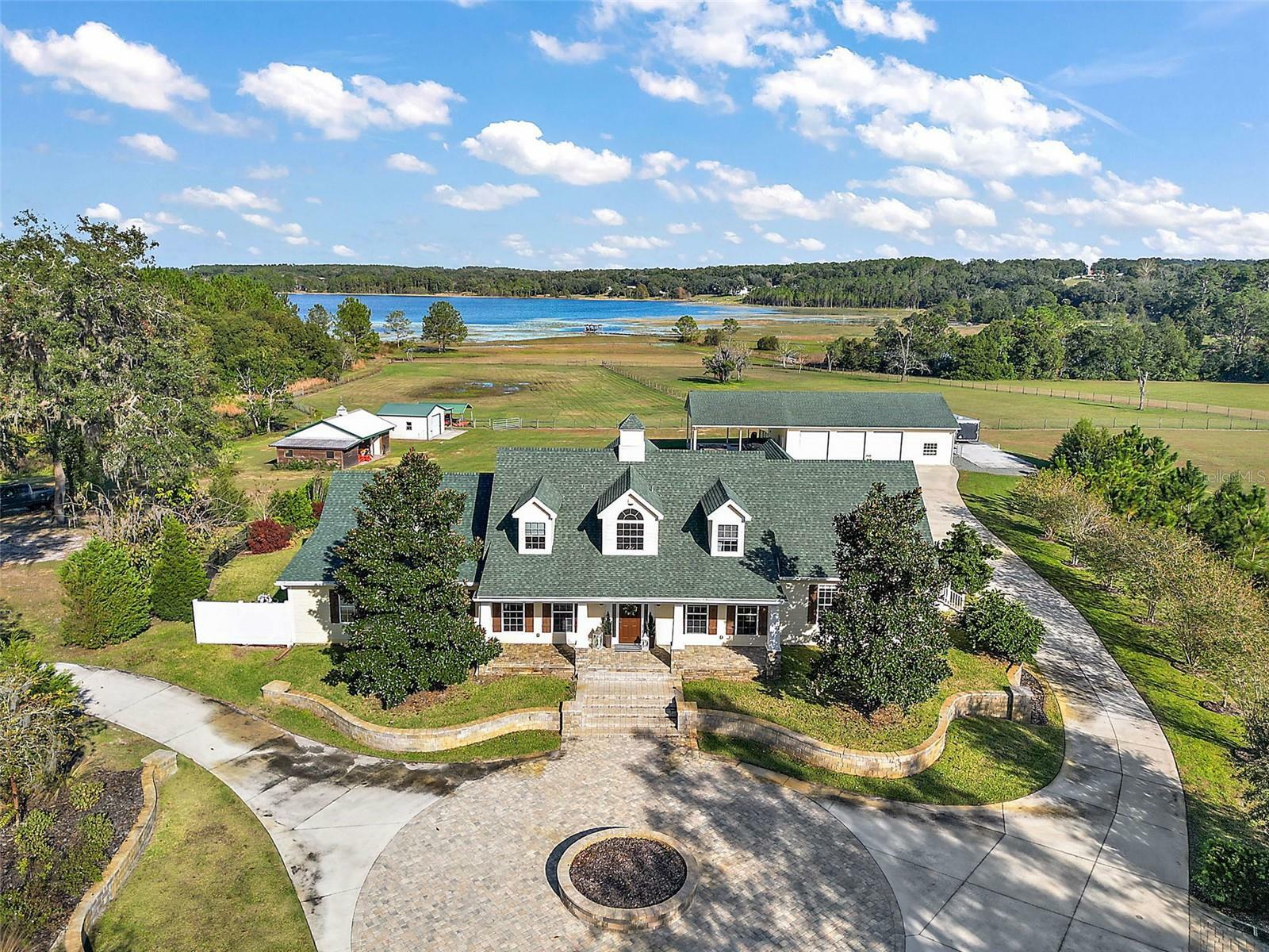 Property Photo: 36438 N County Road 44A FL 32736