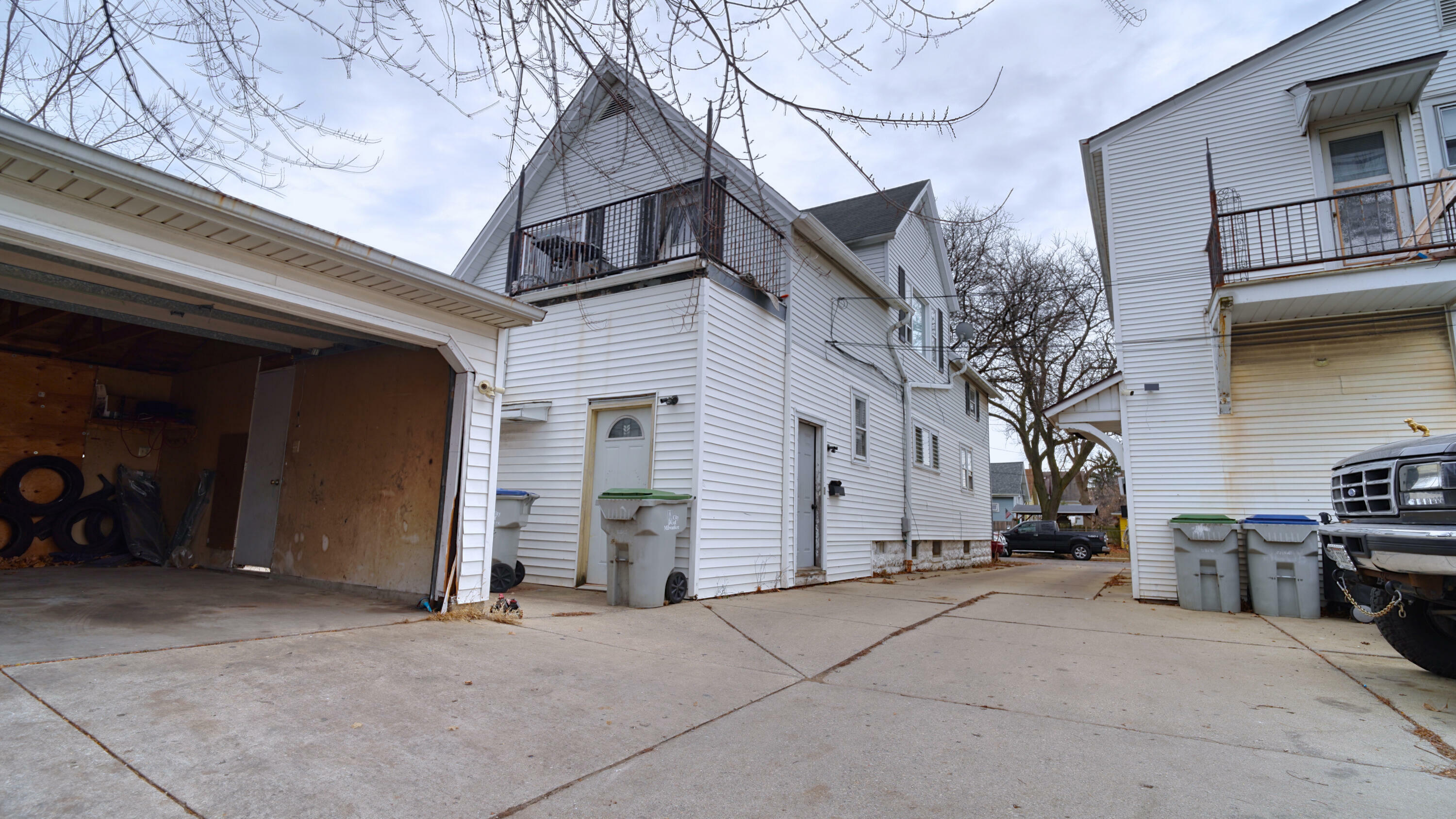 Property Photo:  3008 W Harrison Ave  WI 53215 