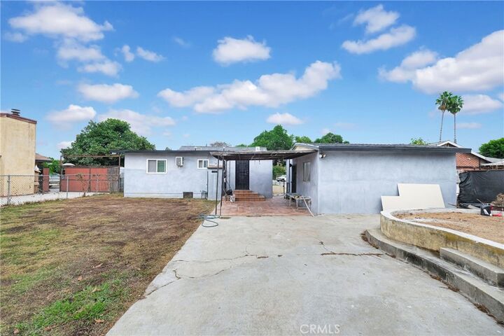 Property Photo:  12701 Harris Avenue  CA 90262 