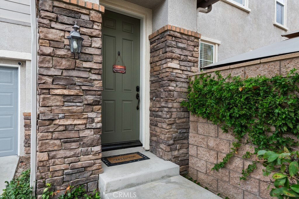 Property Photo:  35842 Crickhowell Avenue  CA 92563 