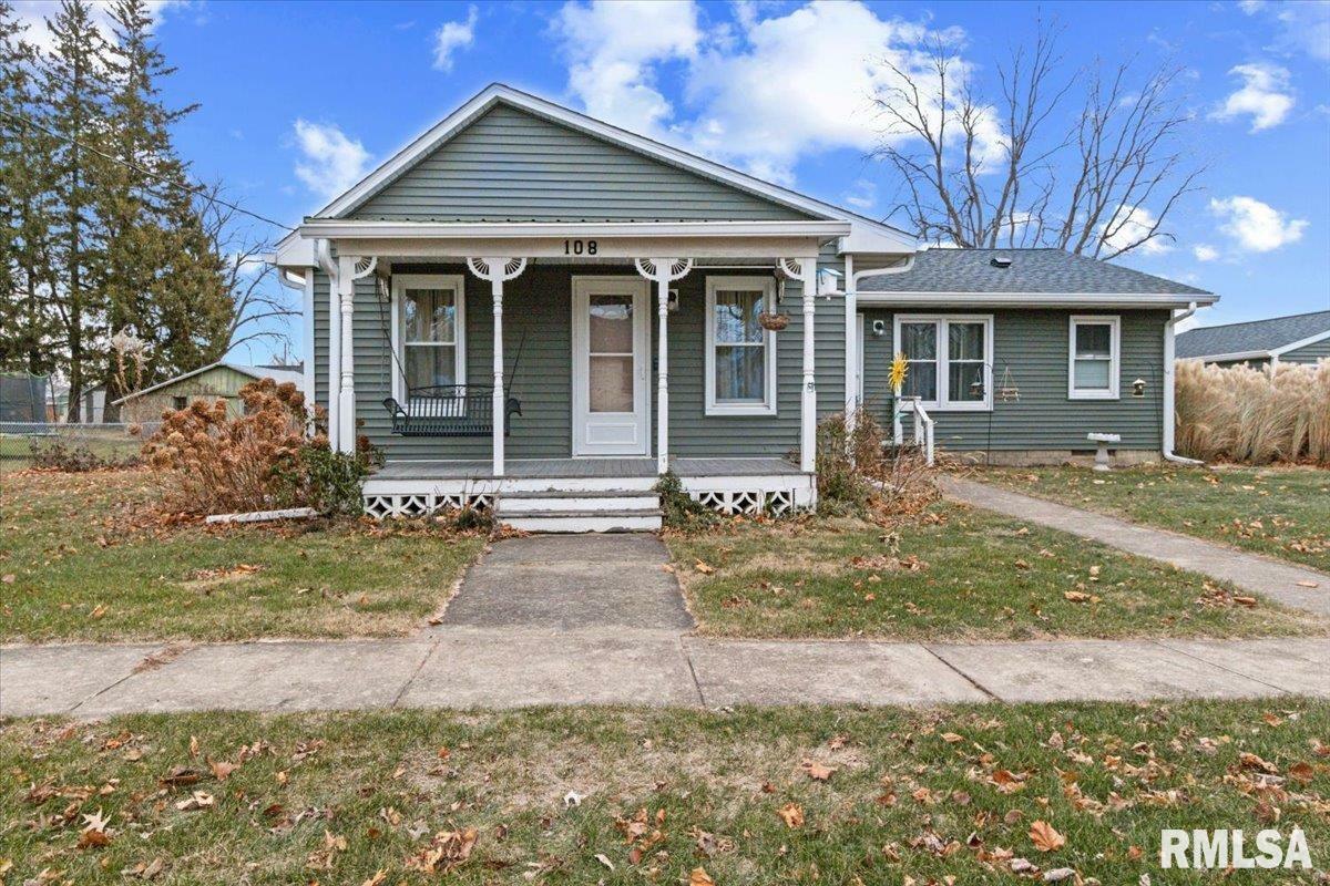 Property Photo:  108 N Cleveland Street  IL 61561 