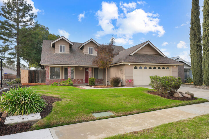 2297 N Polk Street  Tulare CA 93274 photo