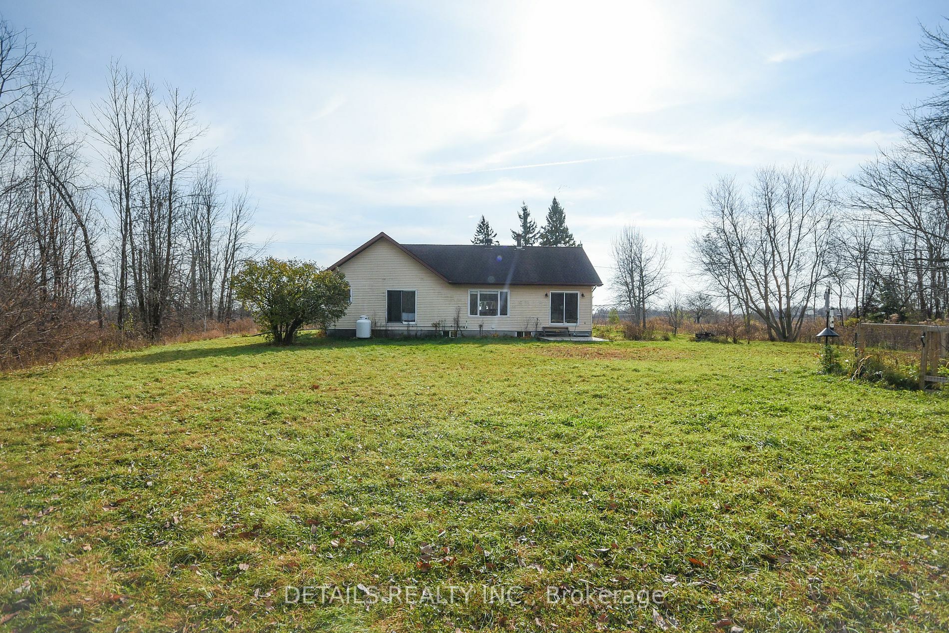 Property Photo:  3442 Barnsdale Rd  ON K2C 3H2 