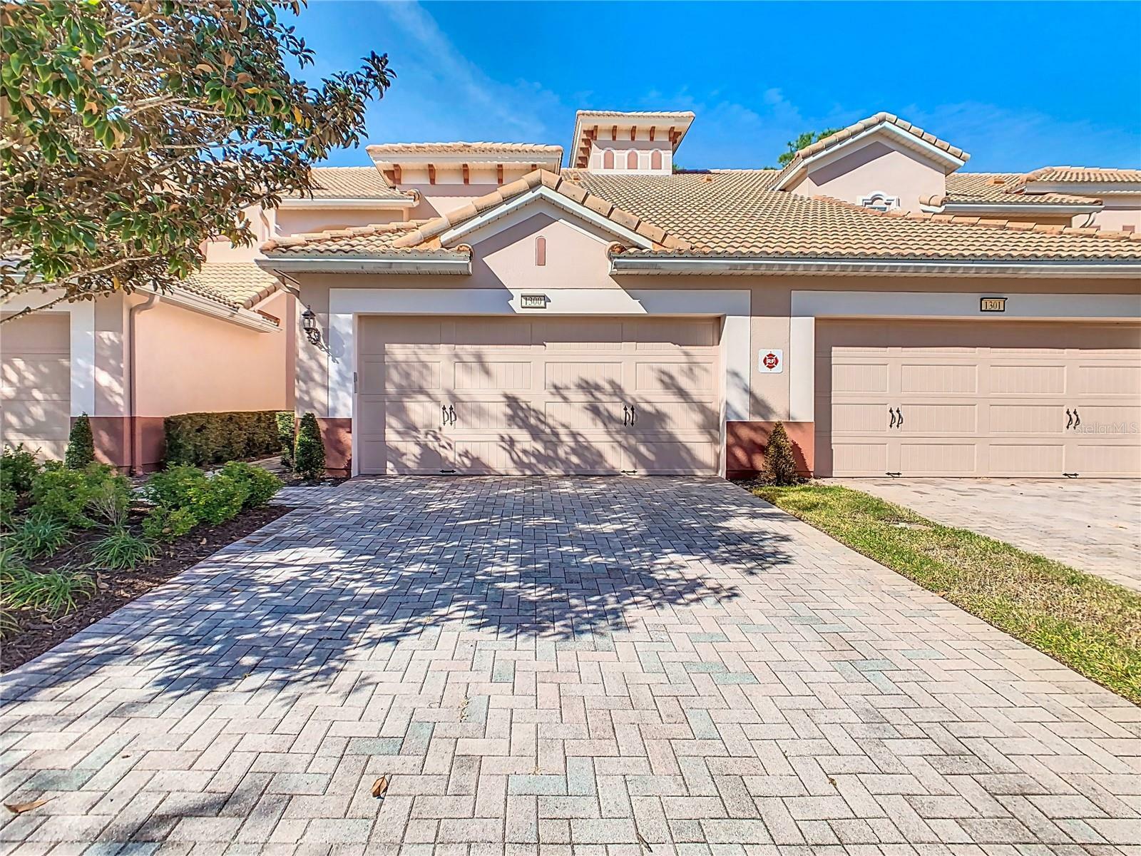 Property Photo: 1300 Gilford Point Lane 1300 FL 33896