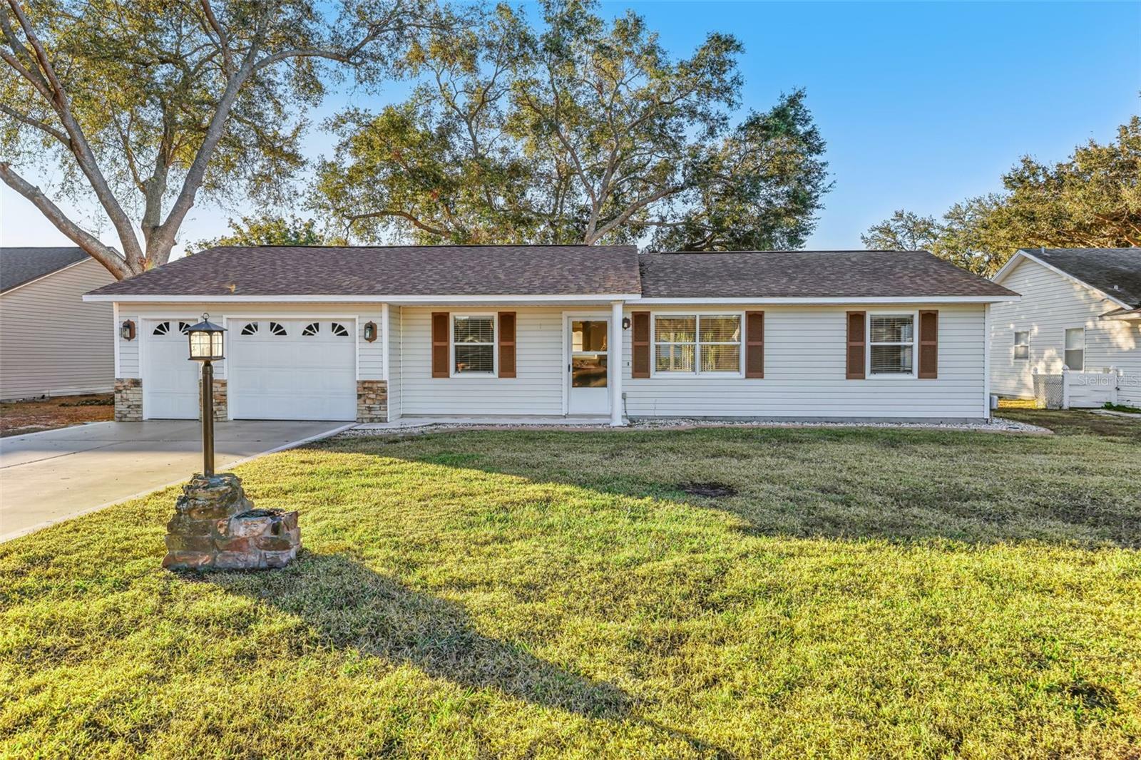 Property Photo:  1438 New Abbey Avenue  FL 34788 