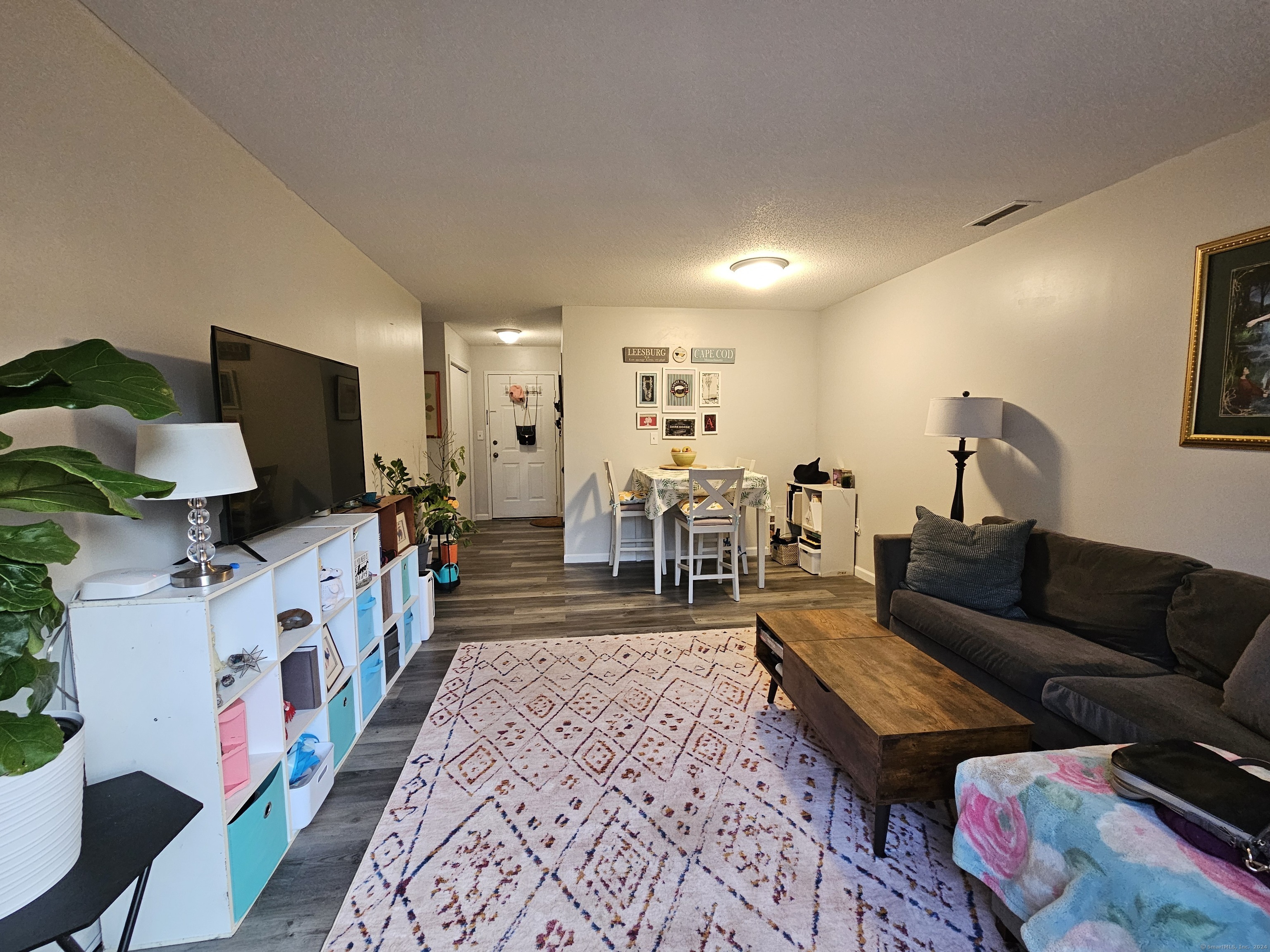 Property Photo: 421 Tolland Street CT 06108