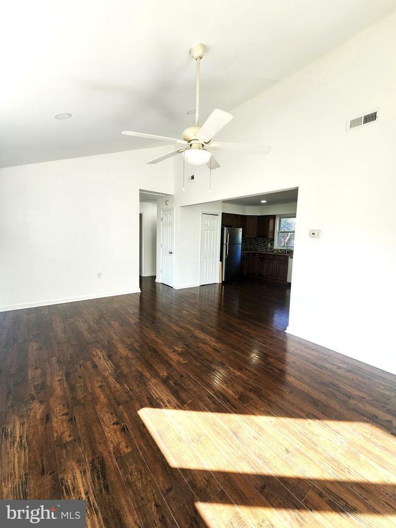 Property Photo:  18 S Club Road  NJ 08021 