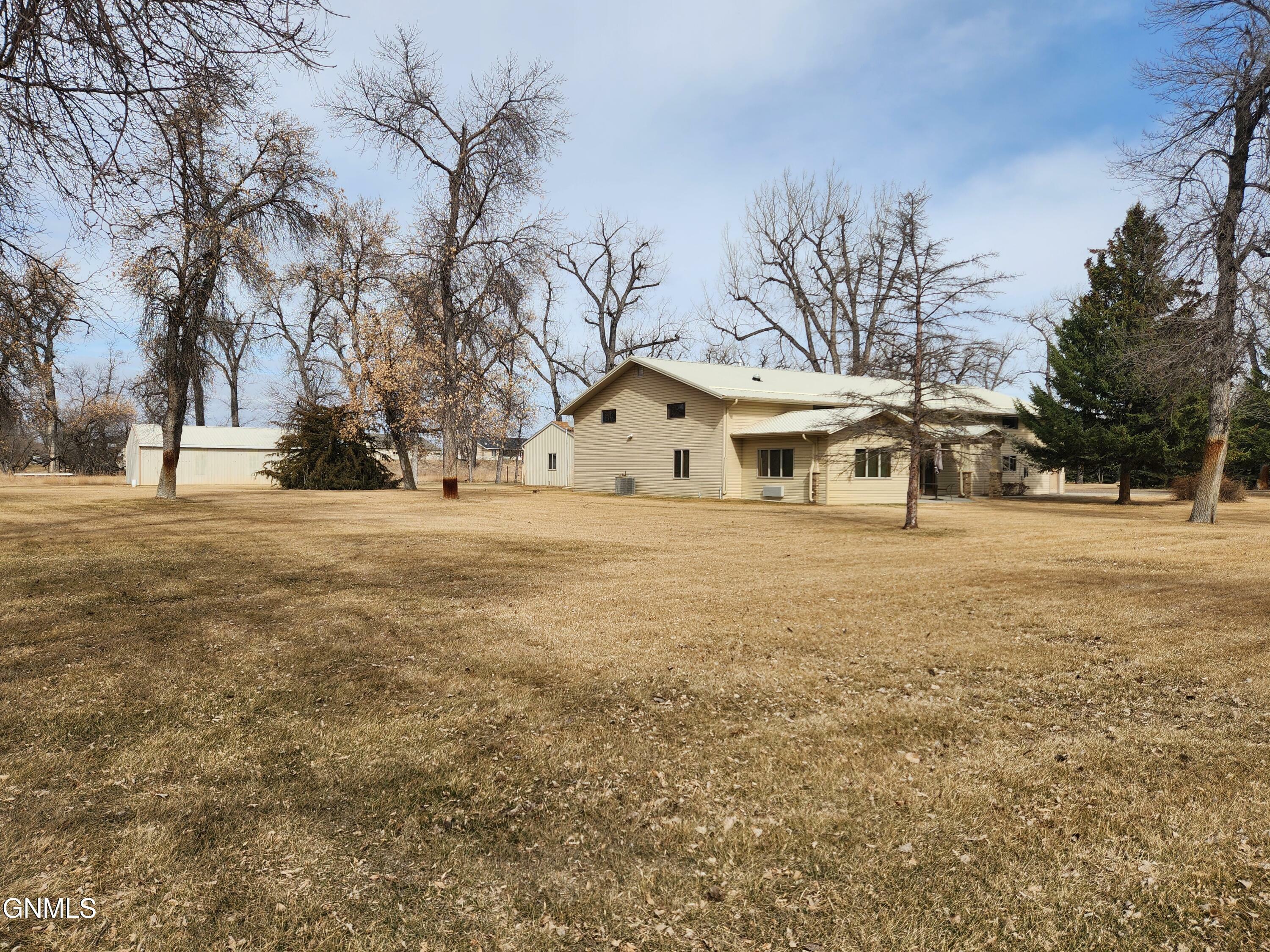 Property Photo: 4500 Thornburg Drive ND 58504