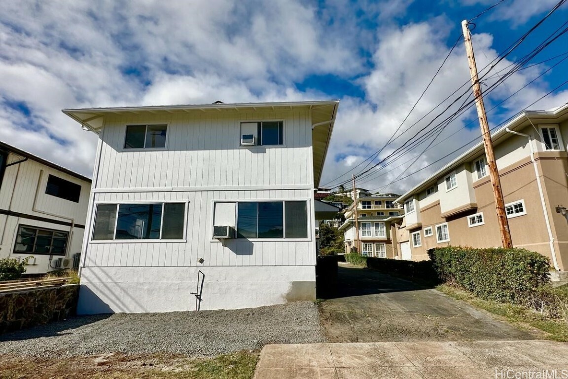 3838 Claudine Street  Honolulu HI 96816 photo