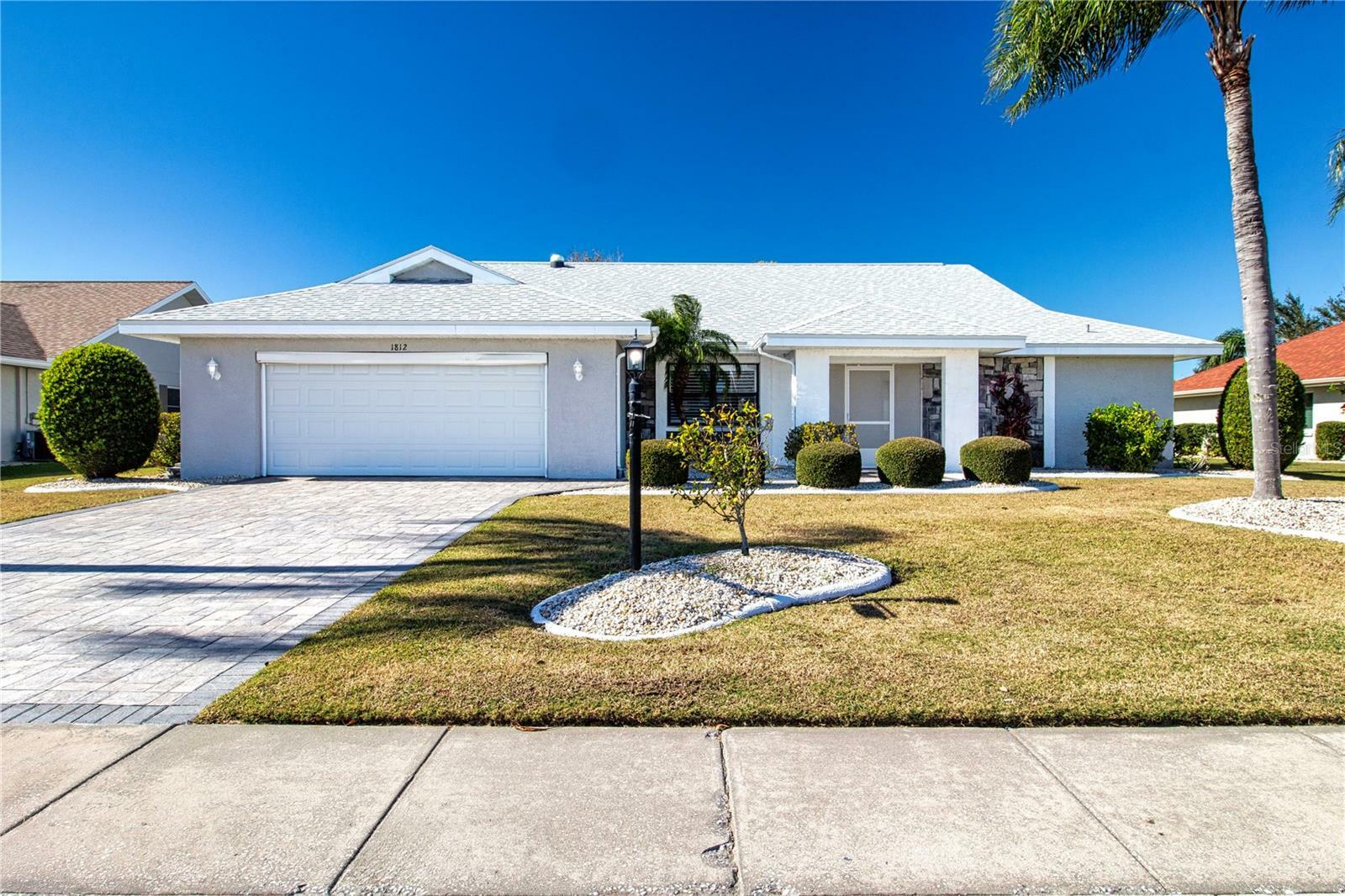Property Photo: 1812 Wedge Court FL 33573