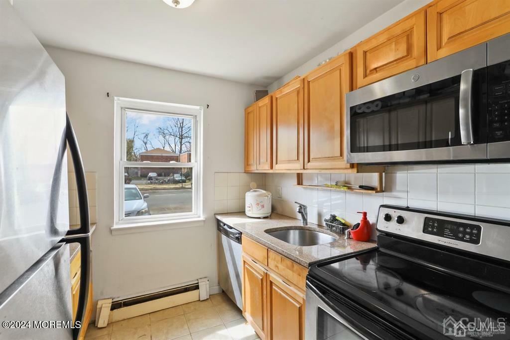 Property Photo:  289 Main Street 8E  NJ 08884 