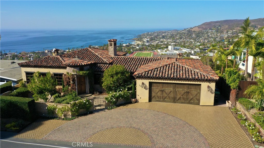 1330 Temple Hills Drive  Laguna Beach CA 92651 photo